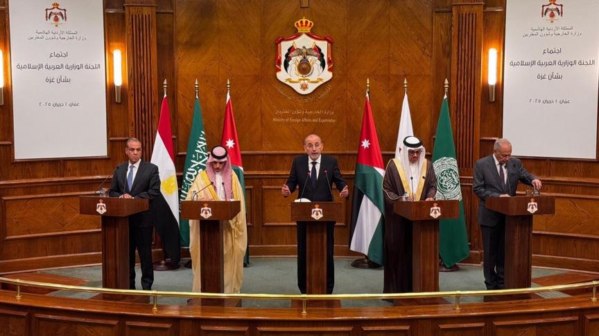وزراء عرب يدينون منع اسرائيل زيارتهم لرام الله ويدعون لوقف حرب غزة