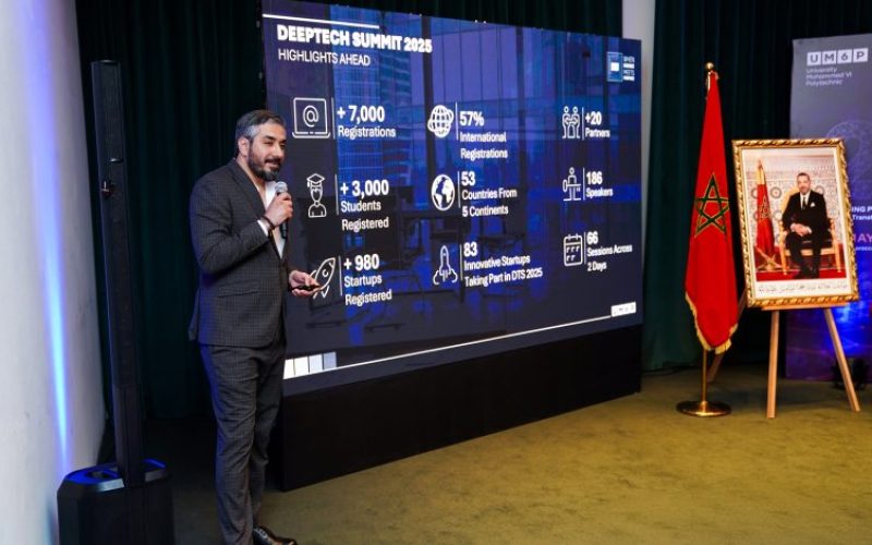 قمة التكنولوجيا العميقة ببنجرير تناقش دور الذكاء الاصطناعي في الابتكار