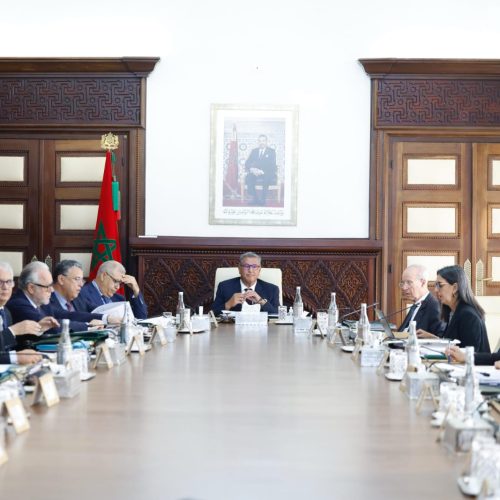 مجلس الحكومة يصادق على مشاريع مراسيم وهيكلة السجون ويطّلع على تنفيذ مالية 2025