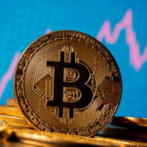 ترمب يدفع بـ”البتكوين” إلى آفاق جديدة: مكاسب قياسية وتوقعات مشرقة
