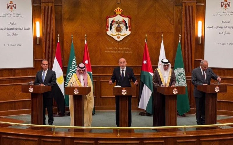 وزراء عرب يدينون منع اسرائيل زيارتهم لرام الله ويدعون لوقف حرب غزة