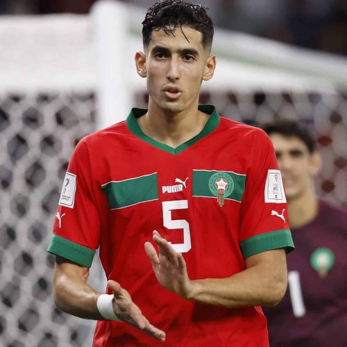 ريال مدريد يضع نايف أكرد على راداره بعد إصابة ميليتاو