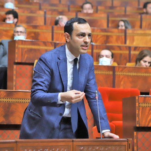 السكوري يقترح حلولا لحماية عاملي منصات التوصيل الرقمية بالمغرب