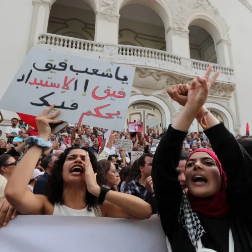 تونس: تصاعد قياسي للاحتجاجات والانتحار والعنف في الربع الأول من 2025